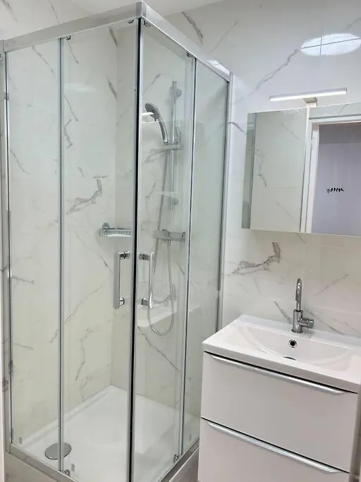 Spacious Near Carre De Baudouin Bua Apartment Paris